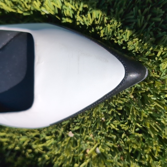 NWOB Kenneth Cole Mulberry Pointed Toe Color Block Black and White Ballet Flats - Picture 10 of 11